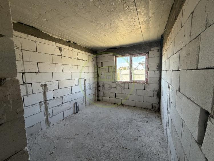 Casă individuală cu 5 camere cu Teren 437 Mp în Malu Mare