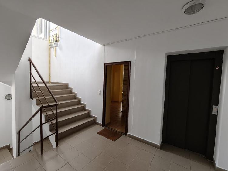 Apartament cu 2 camere decomandat în Ultracentral