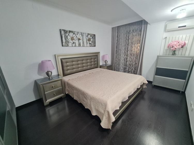 Apartament cu 4 camere decomandat în Herăstrău