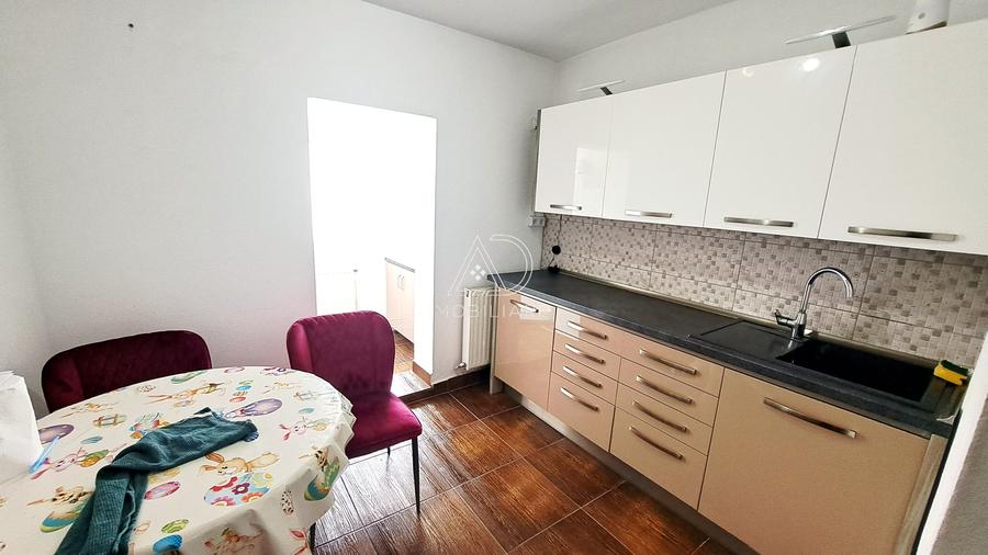 Apartament cu 2 camere decomandat în Ultracentral
