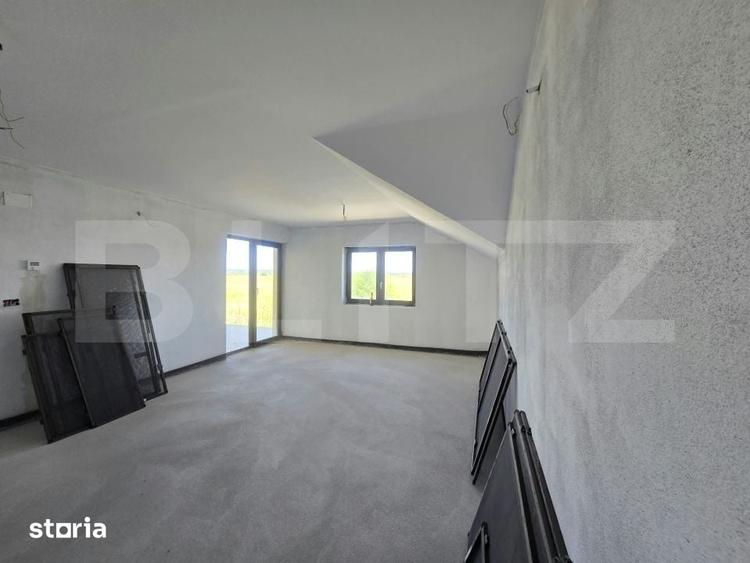 Casă cu 5 camere cu Teren 550 Mp în Gura Ocniței