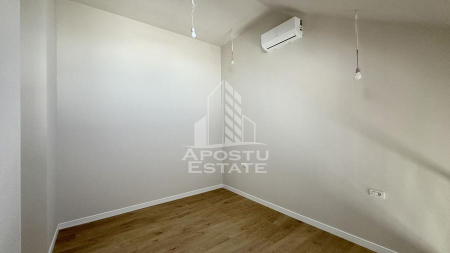 Apartament cu 3 camere semidecomandat în Complex Studențesc