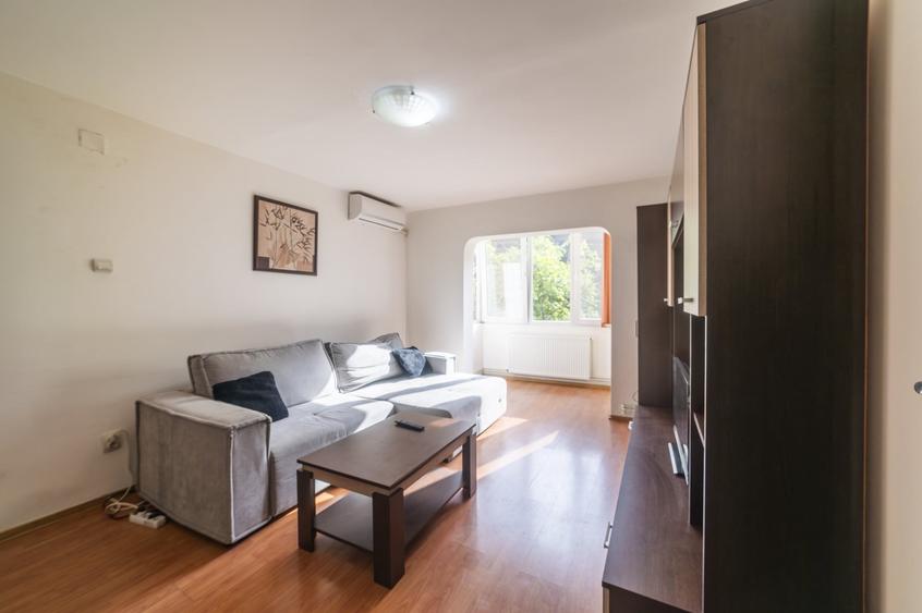 Apartament cu 2 camere semidecomandat, mobilat în Cetății