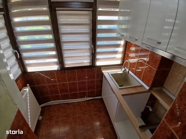 Apartament cu 2 camere decomandat în Est