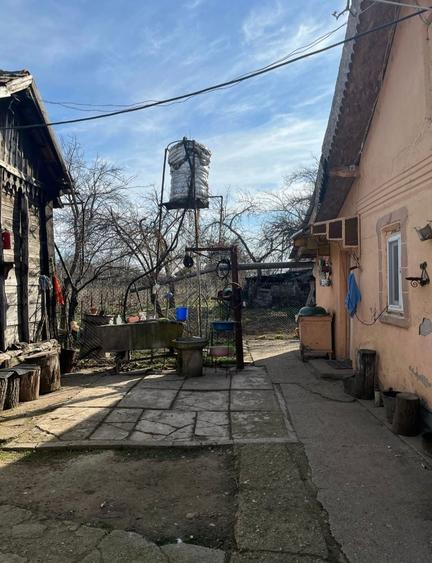 Casă cu 4 camere în Lipovu
