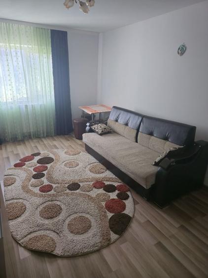 Apartament cu 2 camere decomandat în Galata