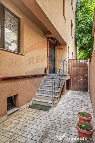 Apartament cu 2 camere decomandat în Jiului