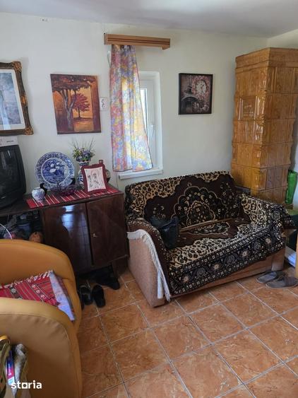 Casă cu 3 camere cu Teren 1079 Mp în Stâlpeni