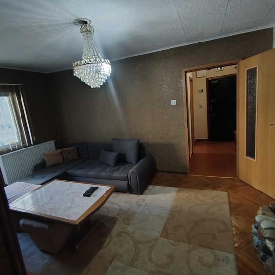 Apartament cu 2 camere semidecomandat în Soarelui