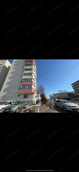 Apartament cu 2 camere decomandat în Apărătorii Patriei