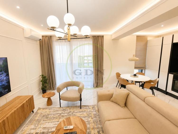 Apartament cu 3 camere decomandat, mobilat în Băneasa