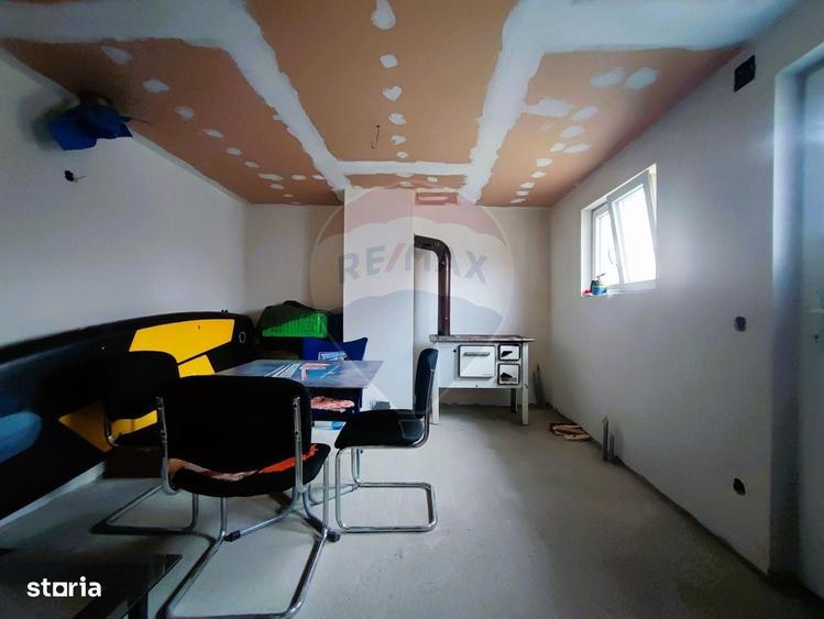 Casă cu 3 camere cu Teren 368 Mp în Sud