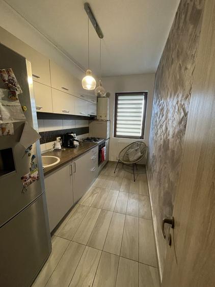 Apartament cu 2 camere decomandat în Runcu