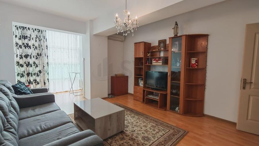 Apartament cu 2 camere semidecomandat, mobilat în Nord