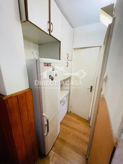 Apartament cu 3 camere decomandat în Dâmbu Pietros