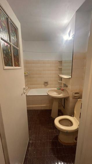 Apartament cu 2 camere semidecomandat în City Park Mall