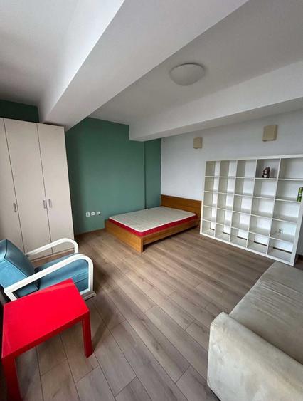 Garsonieră decomandată în Băneasa