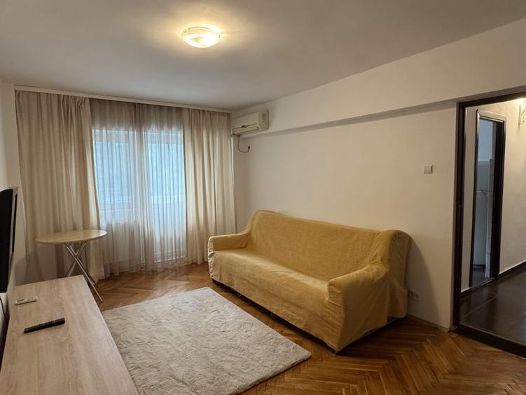 Apartament cu 2 camere decomandat în Orașul de Jos