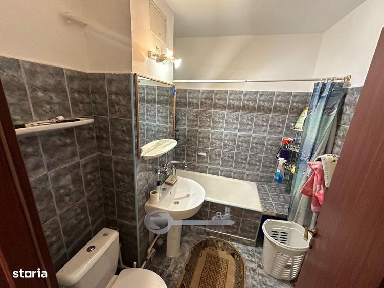 Apartament 3 camere decomandat, 70 mp, Centru UMF, etaj 3 - 8