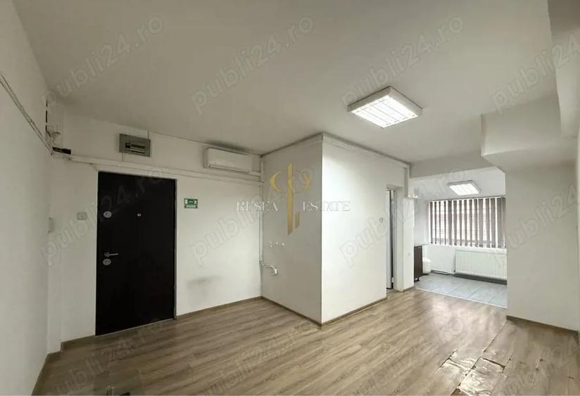 Apartament cu 3 camere decomandat în Giroc