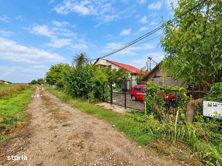 Casă cu 3 camere cu Teren 530 Mp în Costi