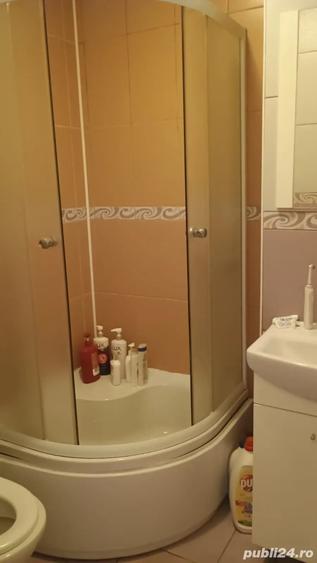 Apartament cu 3 camere decomandat în Girocului