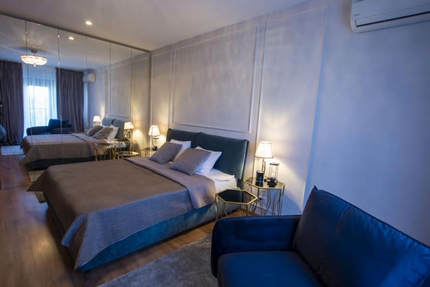 Apartament cu 3 camere decomandat, mobilat în Iancu Nicolae