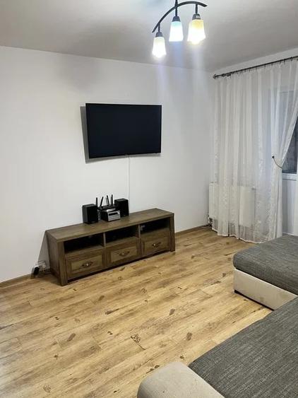 Apartament cu 2 camere, mobilat în Mircea cel Bătrân