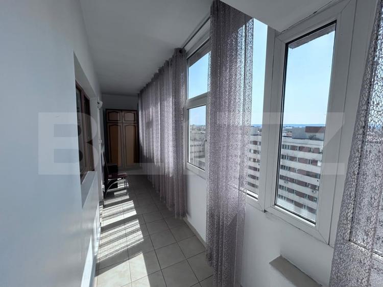 Apartament cu 3 camere decomandat, mobilat în Central