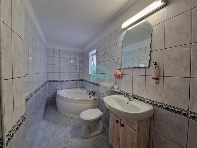 Casă individuală cu 4 camere cu Teren 240 Mp în Noua