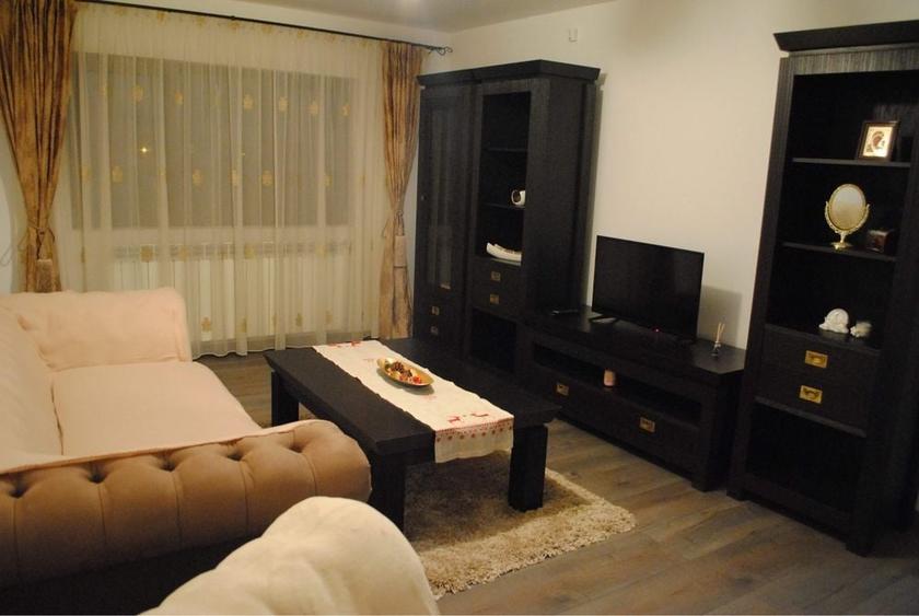 Apartament cu 2 camere decomandat în Tolstoi