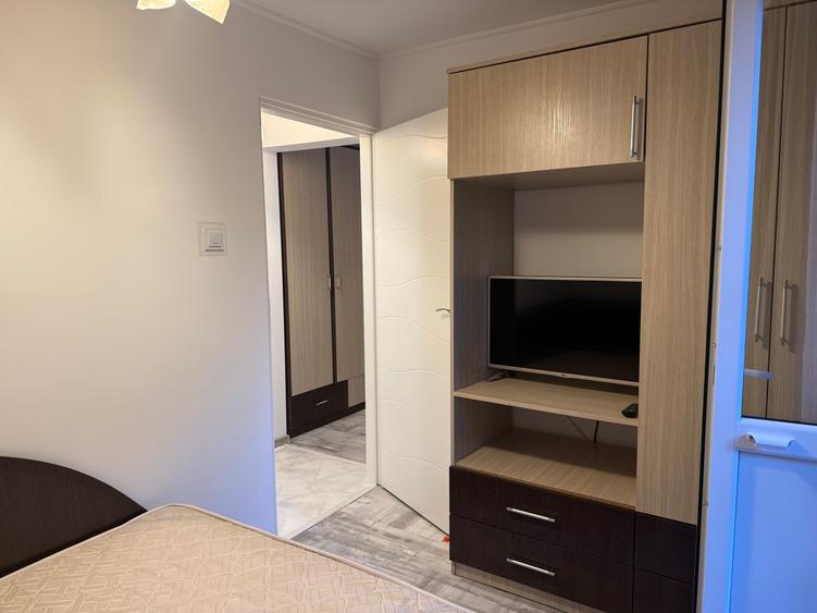 Apartament cu 2 camere semidecomandat în Brâncoveanu