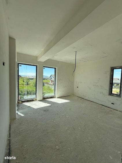 Casă cu 4 camere cu Teren 417 Mp în Central