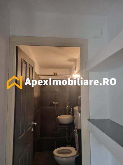 Casă individuală cu 3 camere cu Canalizare în Crângași