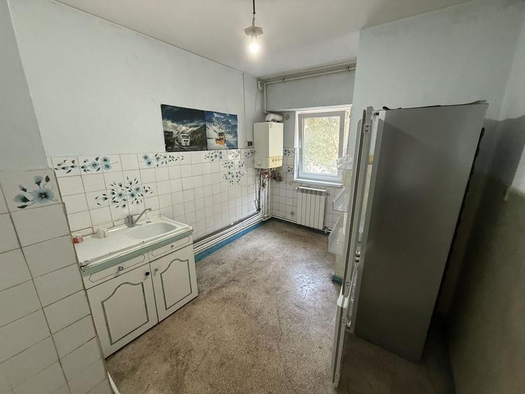 Apartament cu 2 camere decomandat în Anda
