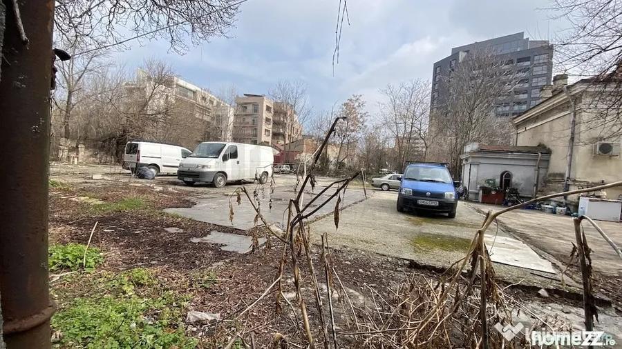 Teren în Romană
