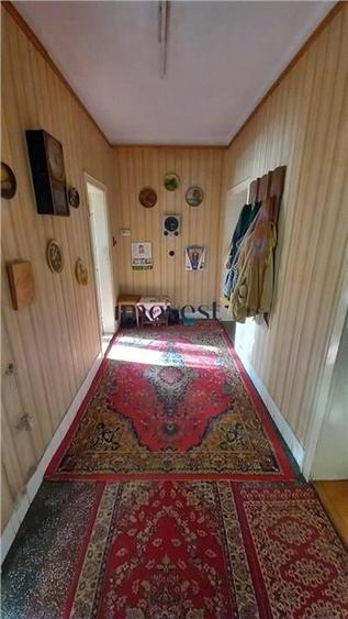 Apartament cu 3 camere semidecomandat în 14 Mai
