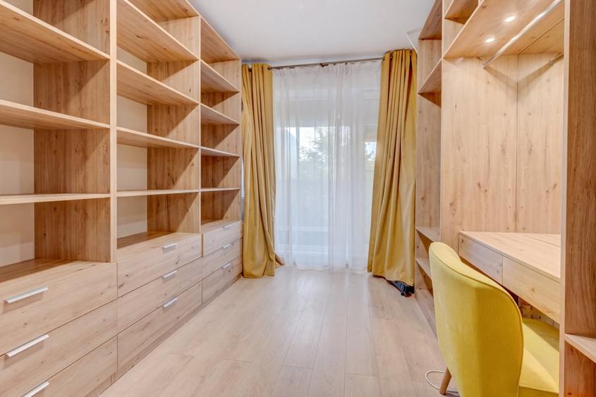 Apartament cu 4 camere semidecomandat, mobilat în Străulești