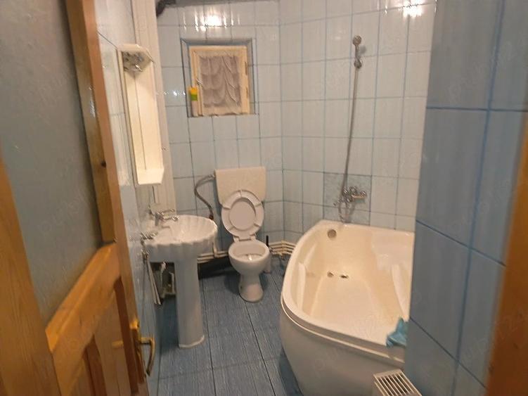 Apartament cu 2 camere decomandat în Nicolina