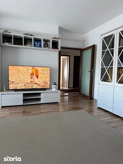 Inchiriez apartament 3 camere - 2