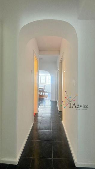 Apartament cu 3 camere, mobilat în Centrul Civic