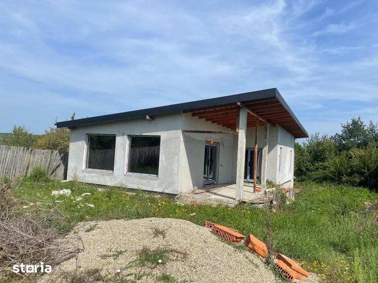 Casă cu 1 camere cu Teren 600 Mp în Central