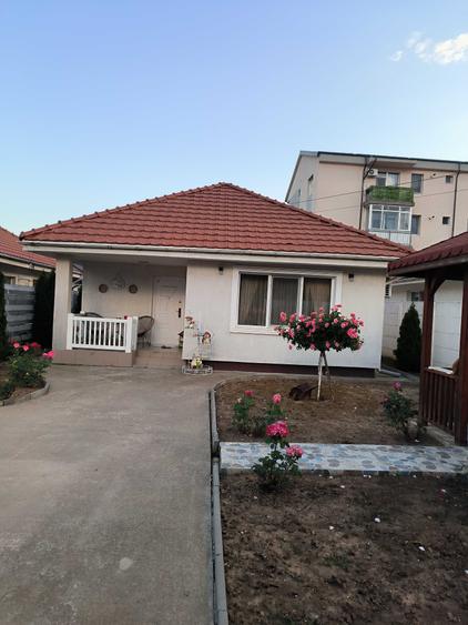 Casă cu 3 camere în Central
