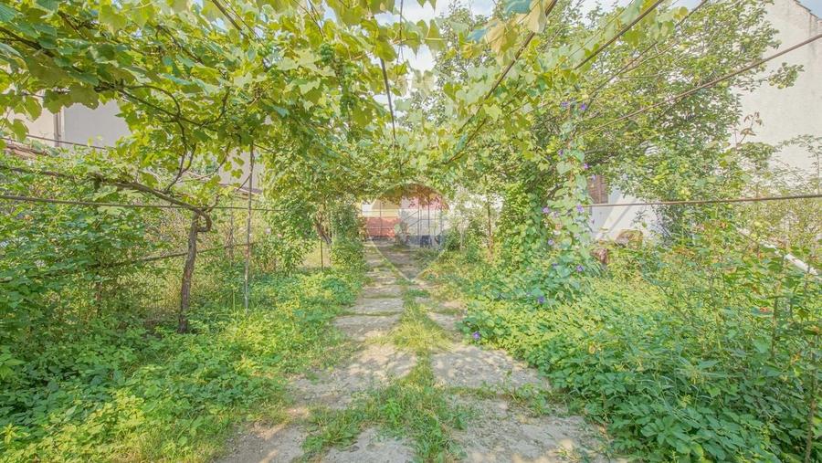 Casă individuală cu 3 camere cu Teren 553 Mp în Bartolomeu