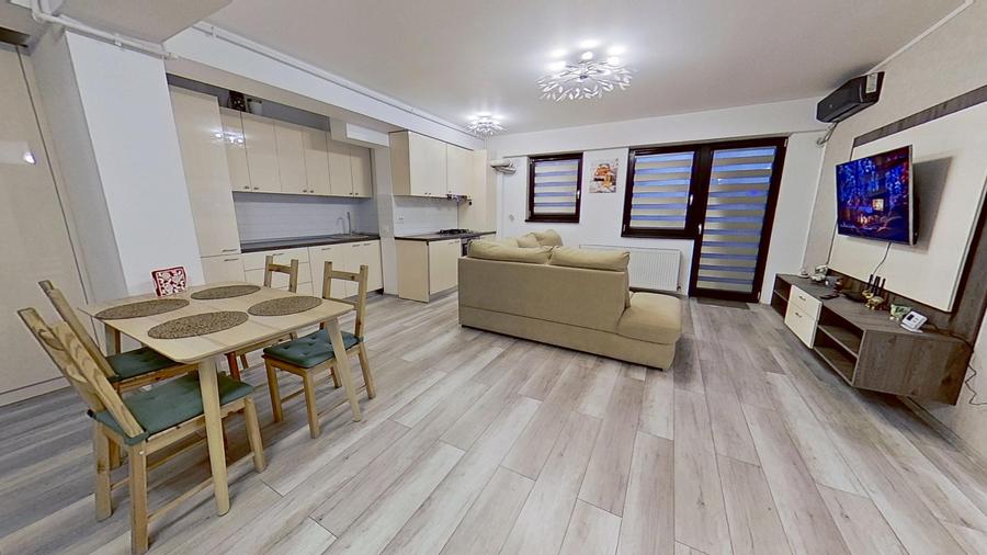 Apartament cu 3 camere semidecomandat în Dămăroaia