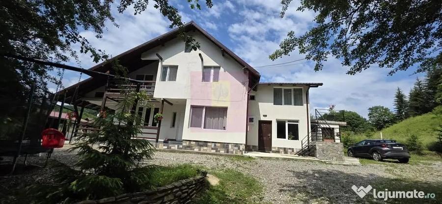 Casă cu 7 camere cu Teren 1267 Mp în Valea Doftanei