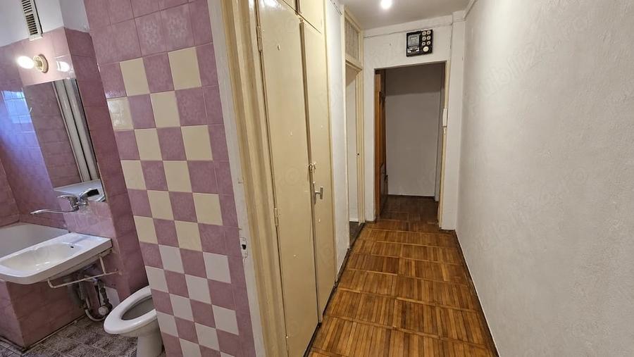 Garsonieră decomandată în Complex Studențesc