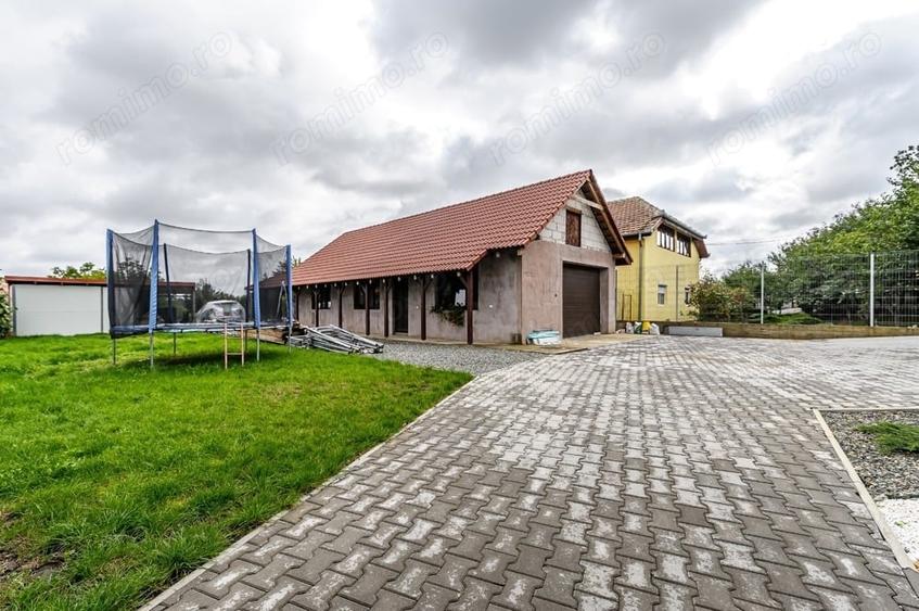 Casă cu 5 camere cu Teren 1087 Mp în Vladimirescu