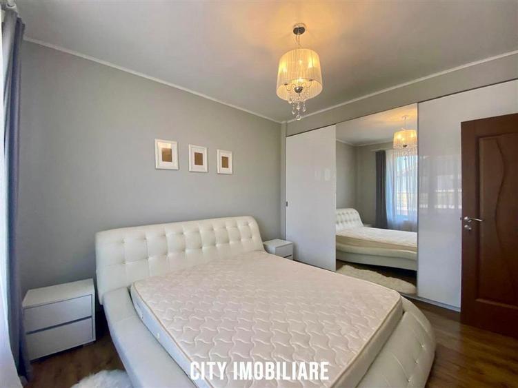 Apartament cu 3 camere semidecomandat, mobilat în Zorilor