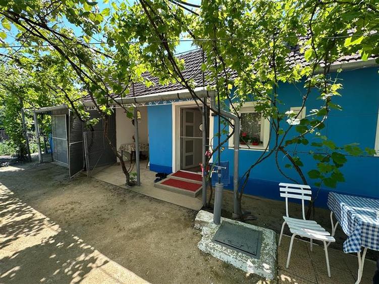 Casă individuală cu 2 camere cu Teren 1501 Mp în Birda